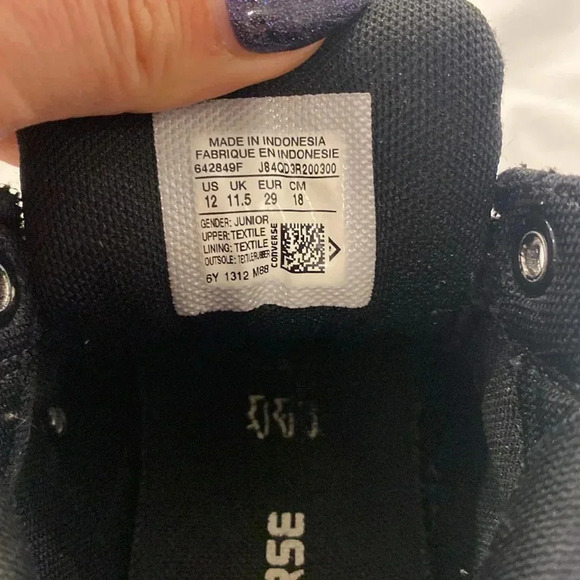💚 Converse | Black Converse kids sneakers - kids size 12 - Picture 7 of 8